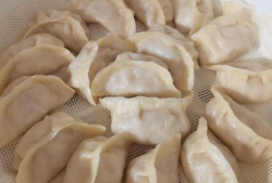 猪肉蒸饺,猪肉蒸饺，唤醒味蕾的家乡味道